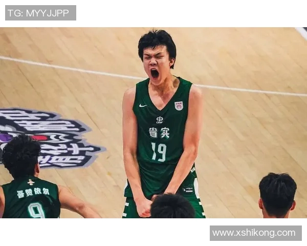 广东队正式引进1米96锋线巨星杜锋争冠新武器震撼来袭